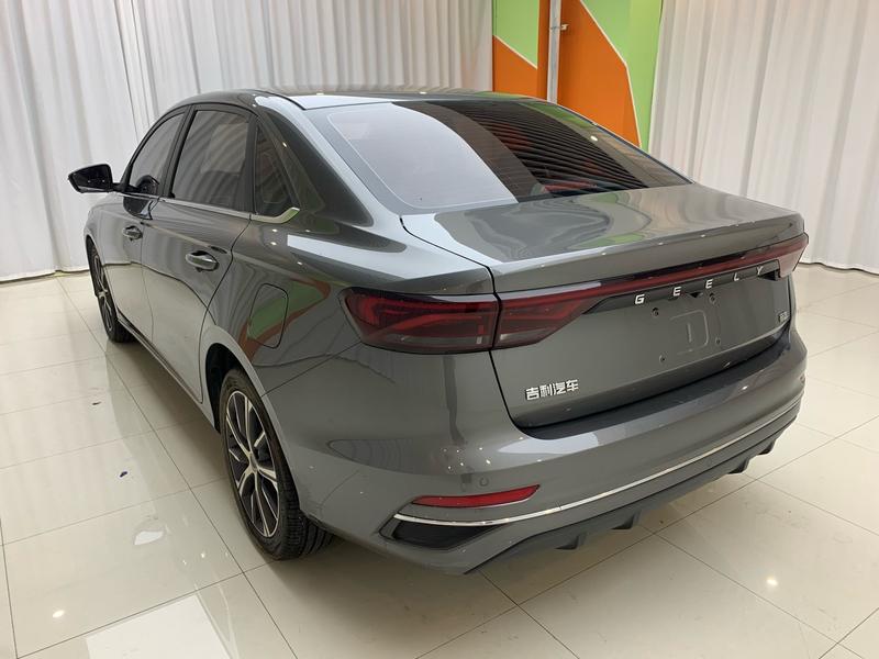 Geely Emgrand, 2022 — фото 4 из 12