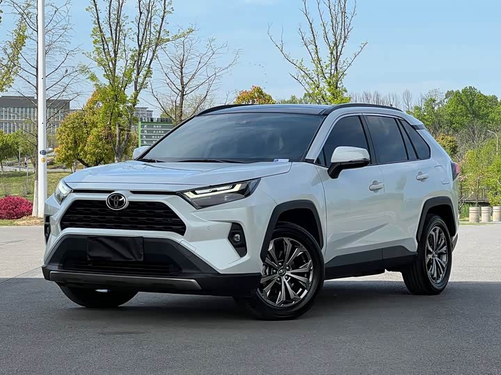 Toyota RAV4, 2024 — купить в Иванове под ключ