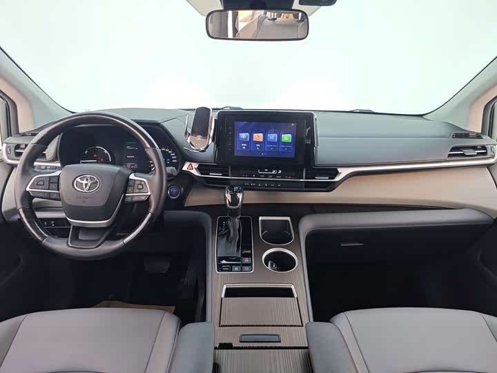 Toyota Granvia, 2023 — фото 9 из 9