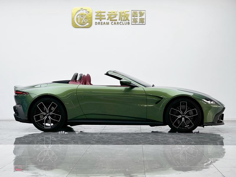 Aston Martin V8 Vantage, 2022 — фото 7 из 12
