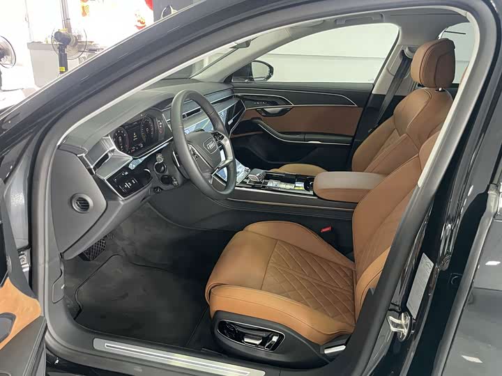 Audi A8, 2025 — фото 7 из 9