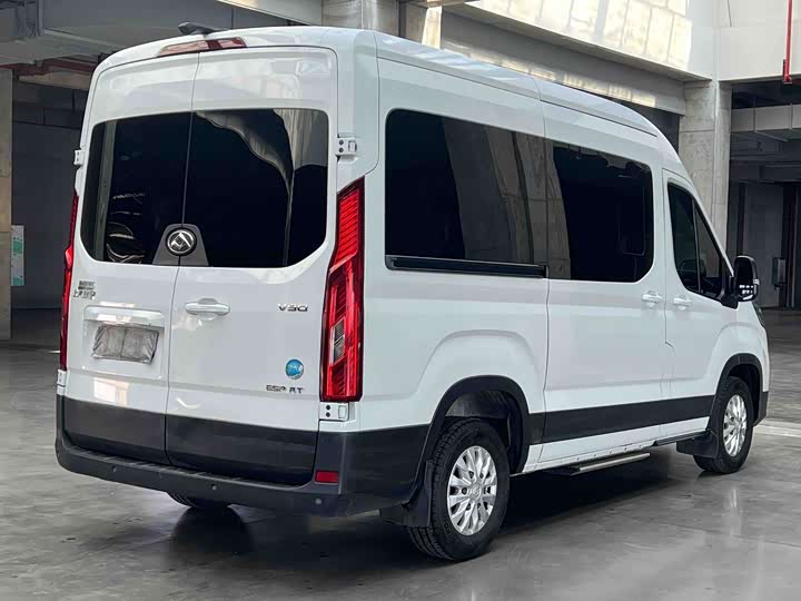 Maxus V90, 2023 — фото 5 из 9