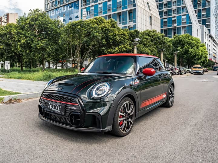 Mini Mini JCW, 2021 — купить в Курске под ключ