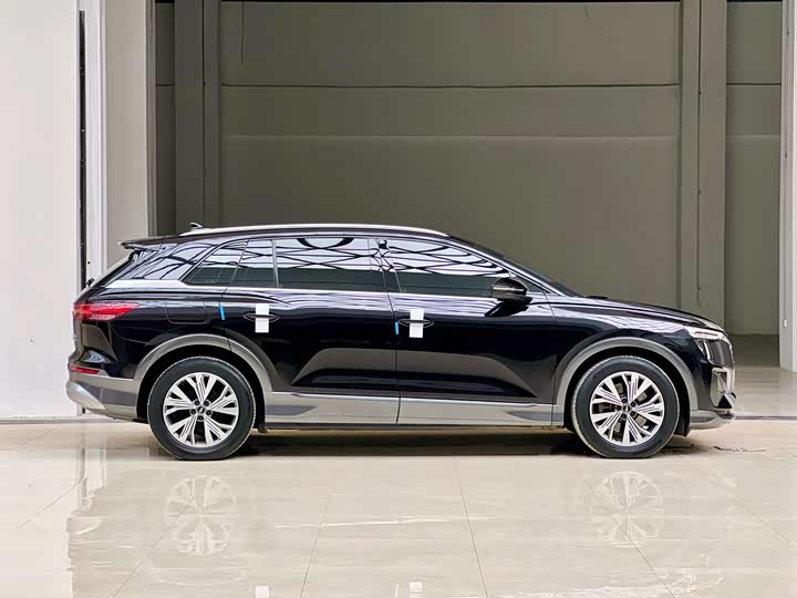 Audi Q5 e-tron, 2024 — фото 6 из 9