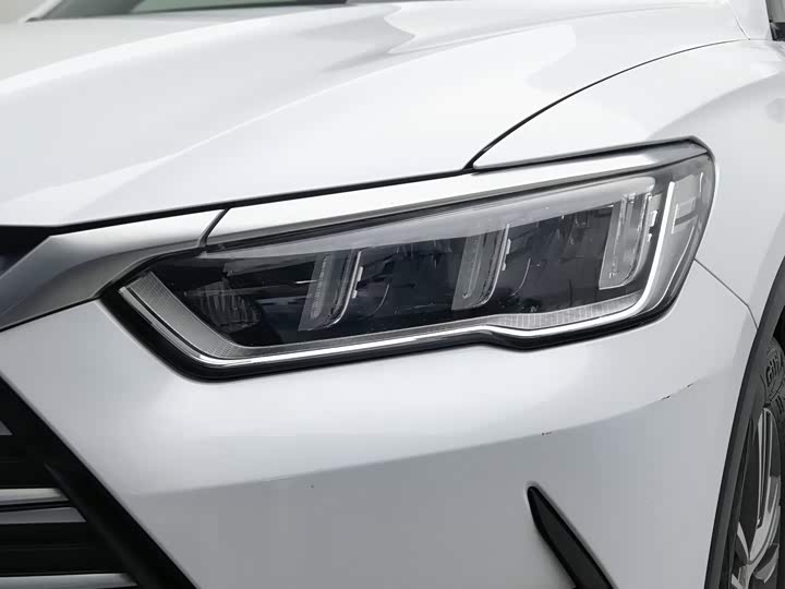 BYD Song Pro Hybrid, 2022 — фото 7 из 9