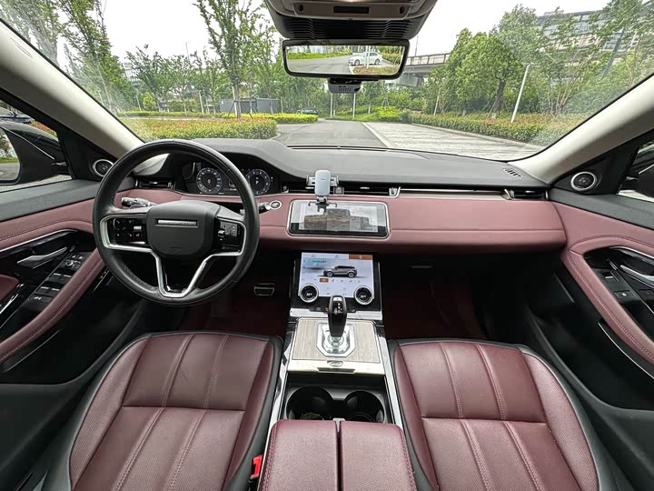 Land Rover Range Rover Evoque L, 2023 — фото 8 из 9