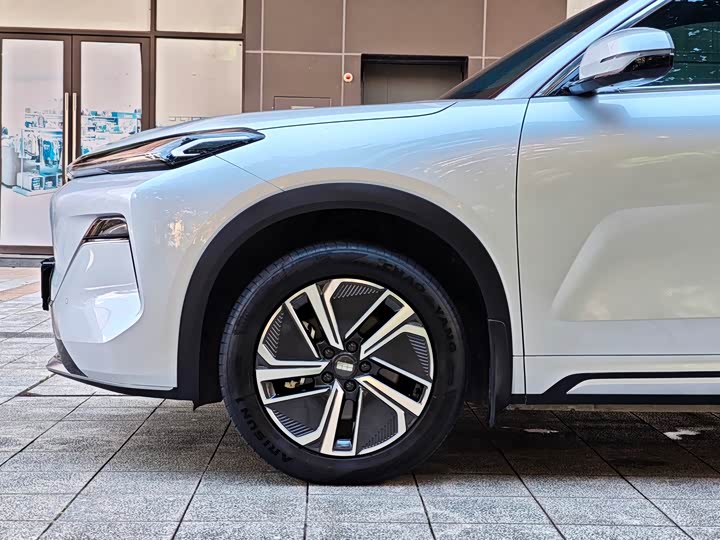 Geely Galaxy Starship 7, 2025 — фото 5 из 9
