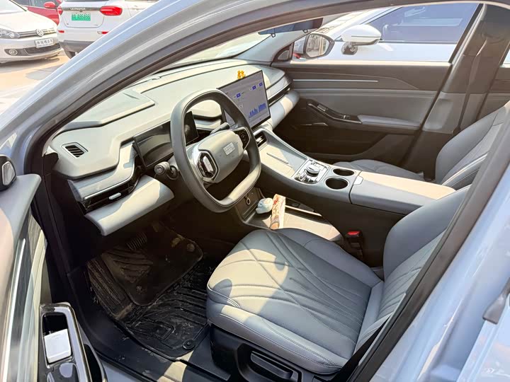 Geely Galaxy L6, 2025 — фото 4 из 7