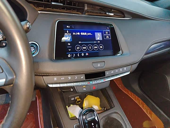 Cadillac XT4, 2022 — фото 6 из 9