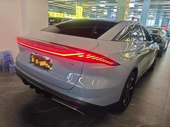 Geely Galaxy L6, 2024 — фото 7 из 9