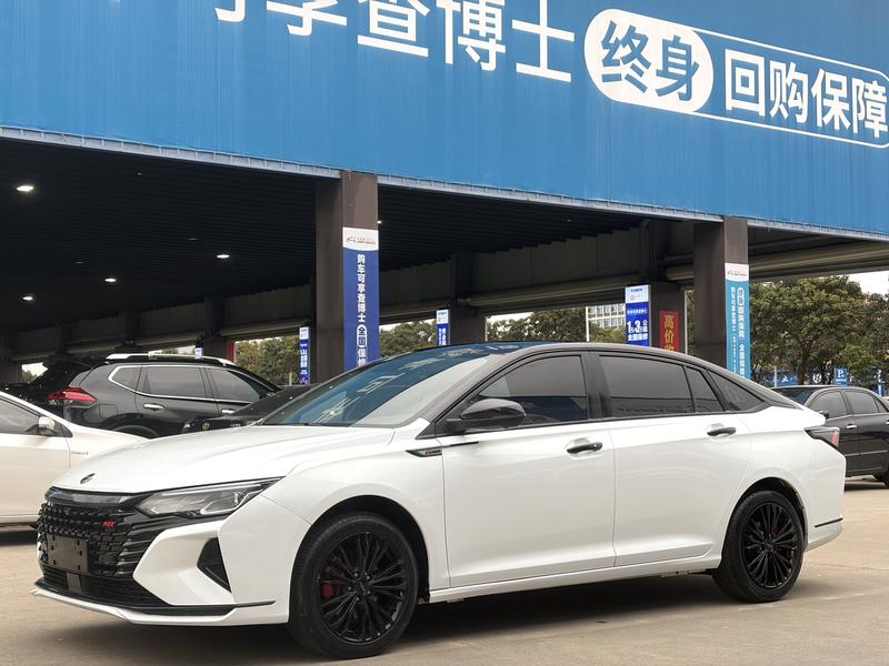Dongfeng Aeolus Yixuan Max, 2022 — купить в Саратове под ключ