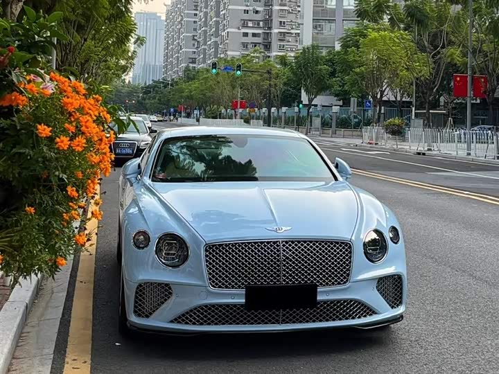 Bentley Continental GT, 2023 — фото 2 из 5