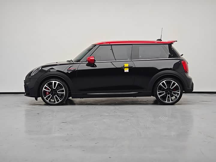 Mini Mini JCW, 2022 — фото 7 из 9