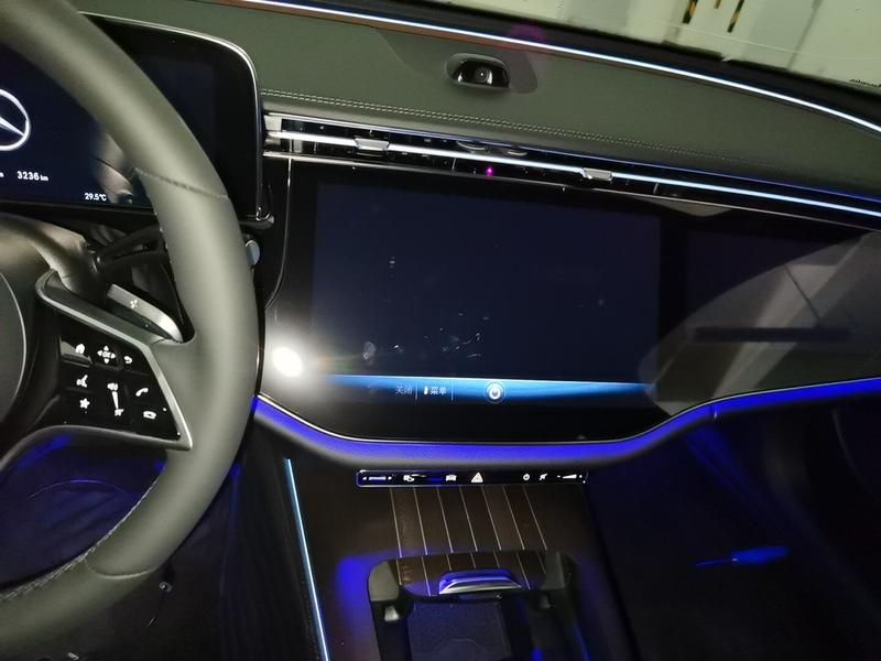 Mercedes-Benz E-Class, 2026 — фото 12 из 12