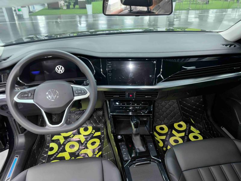 Volkswagen Passat Hybrid, 2025 — фото 6 из 8