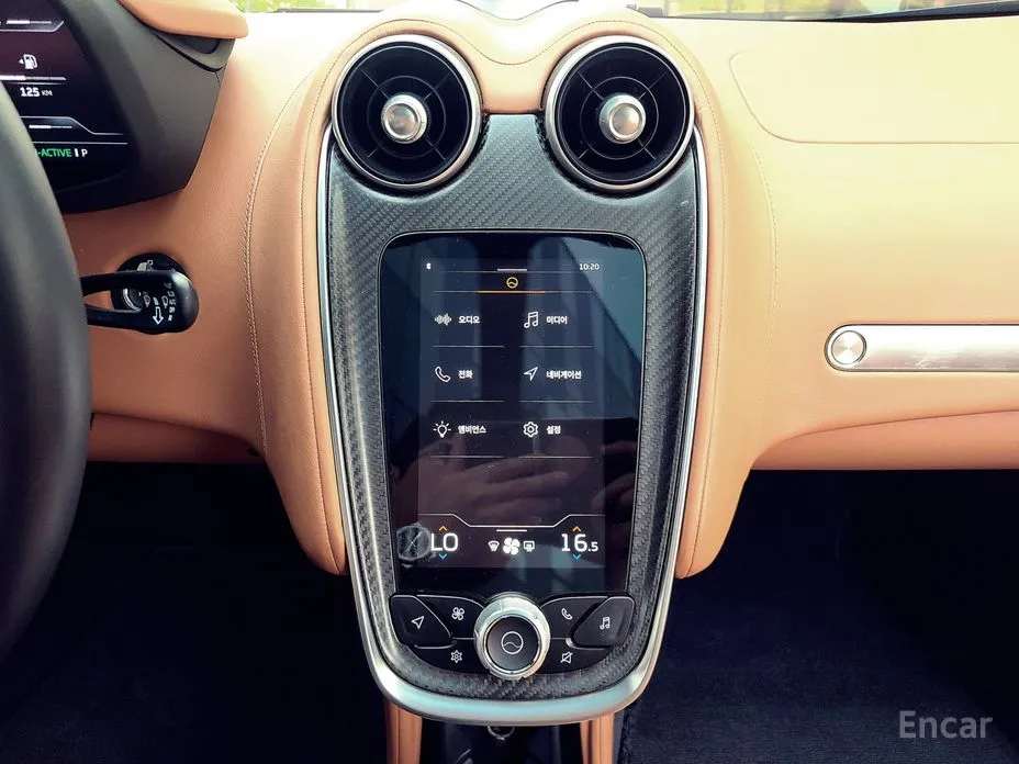 McLaren GT, 2021 — фото 12 из 12