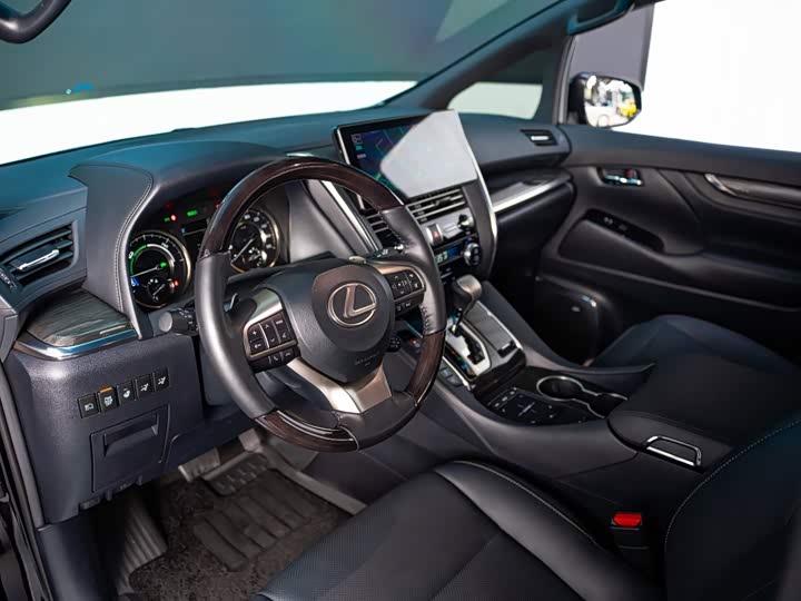 Lexus LM, 2022 — фото 7 из 9