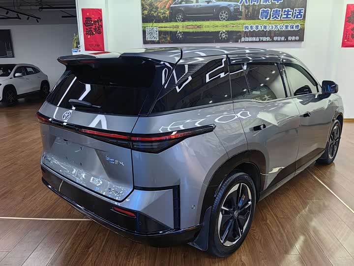 Toyota bZ3X, 2025 — фото 5 из 9