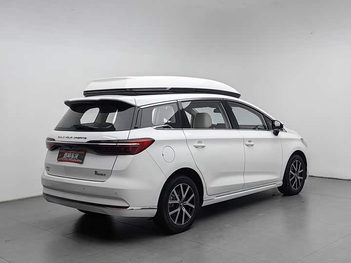 BYD Song Max Hybrid, 2021 — фото 2 из 9
