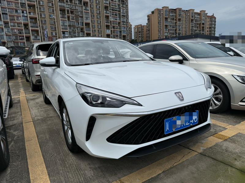 Roewe i5, 2025 — фото 3 из 10
