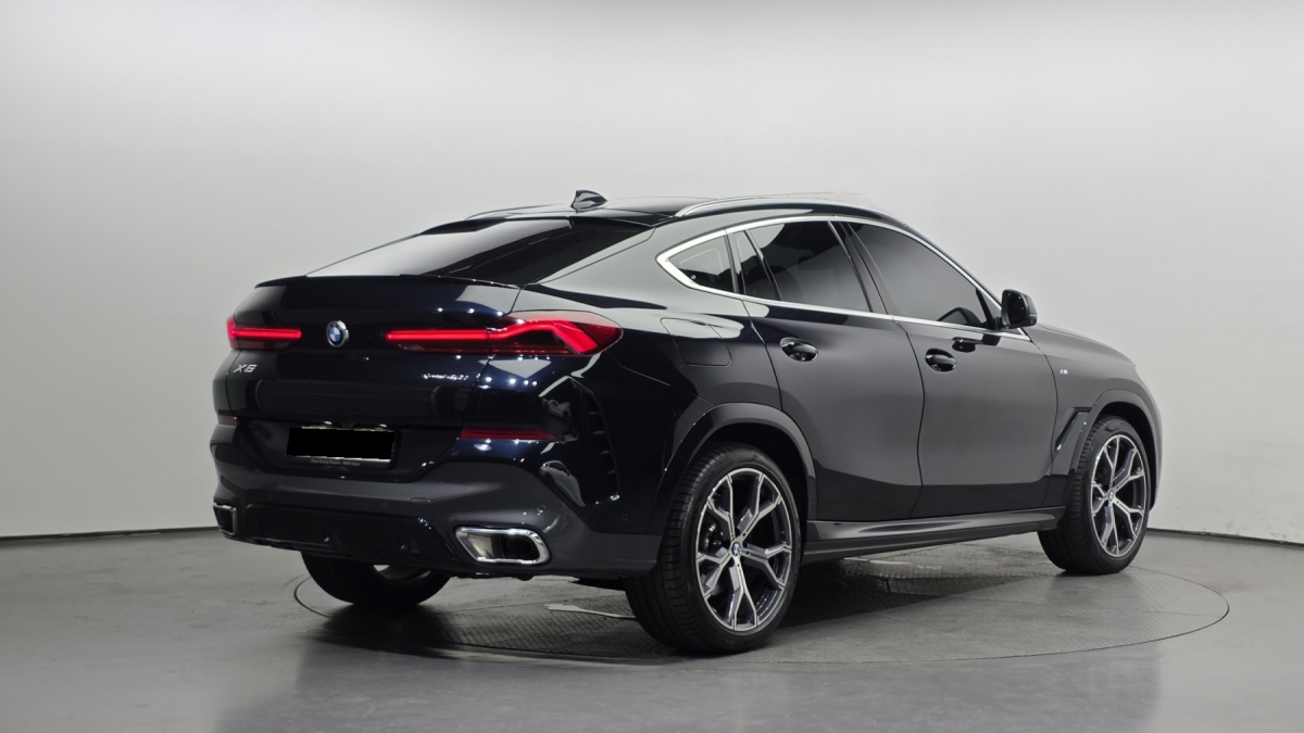 BMW X6, 2022 — фото 2 из 12