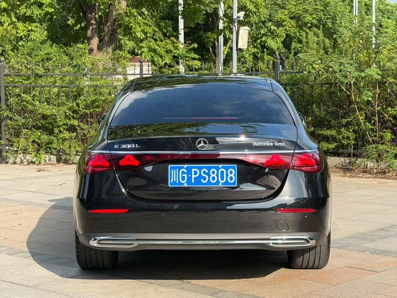 Mercedes-Benz E-Class, 2025 — фото 4 из 10