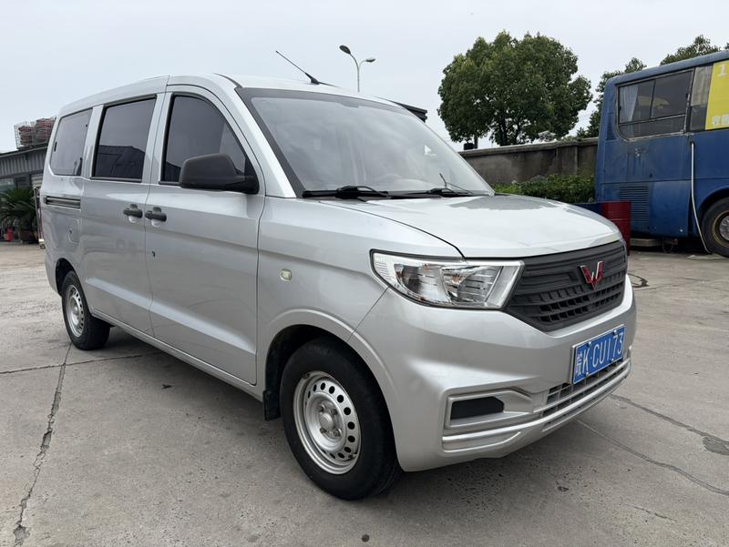 Wuling Hongguang V, 2022 — фото 3 из 11