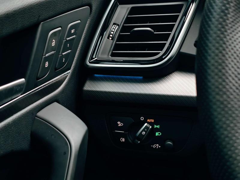Audi Q5L Sportback, 2022 — фото 8 из 12