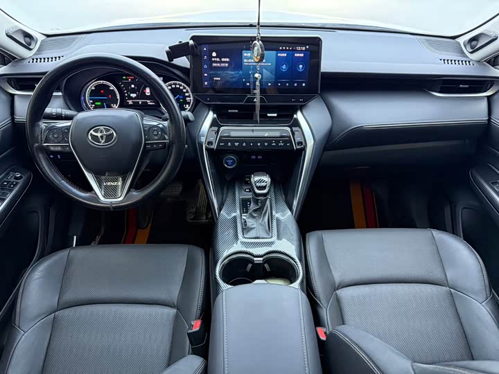 Toyota Venza, 2022 — фото 5 из 9
