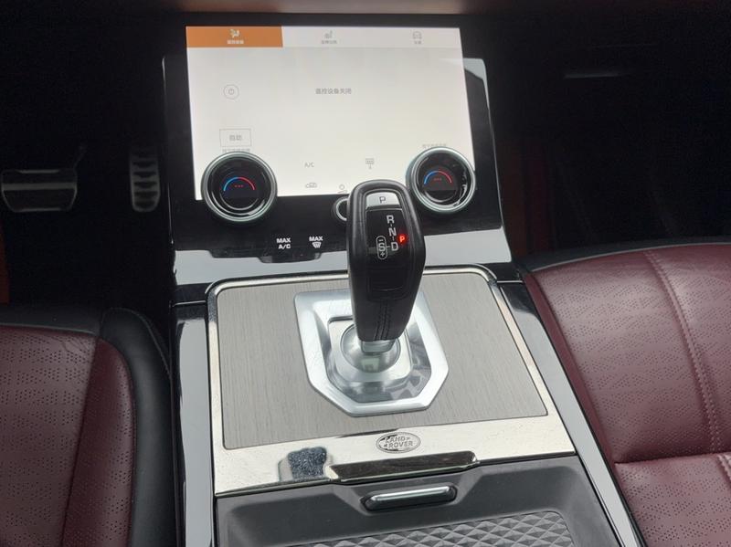 Land Rover Range Rover Evoque L, 2022 — фото 9 из 12