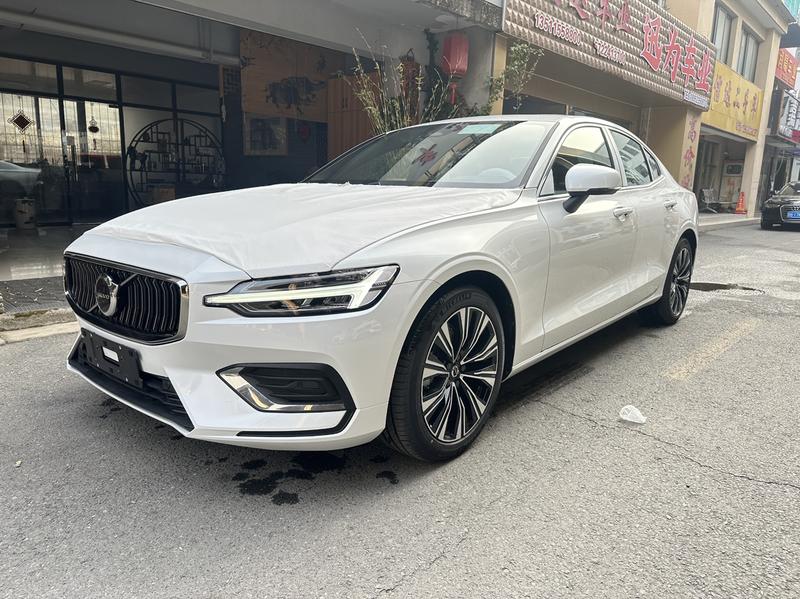 Volvo S60, 2025 — купить в Белгороде под ключ