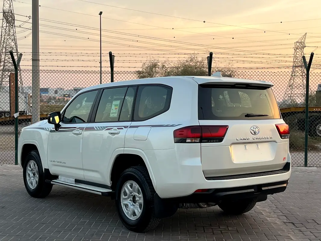 Toyota Land Cruiser, 2026 — фото 4 из 10