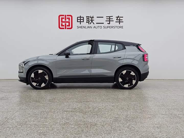 Volvo EX30, 2024 — фото 3 из 9