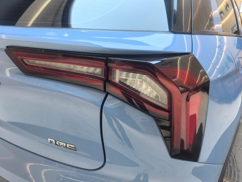 Geely Geometry E Firefly, 2023 — фото 8 из 12
