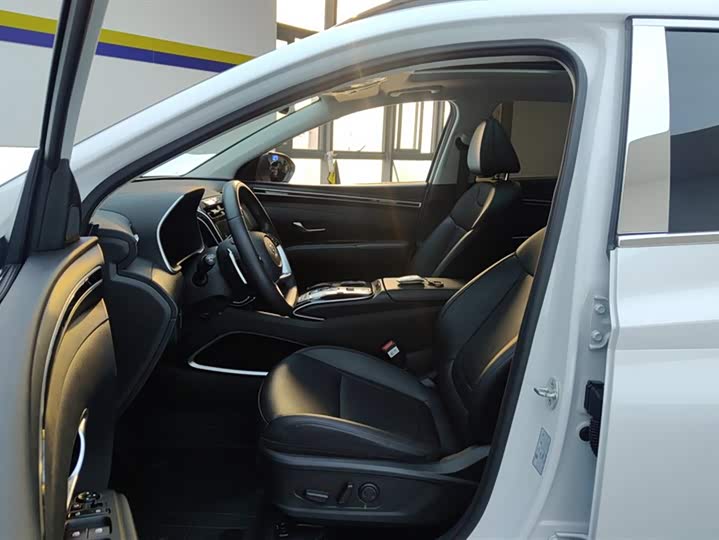 Hyundai Tucson L, 2023 — фото 9 из 9