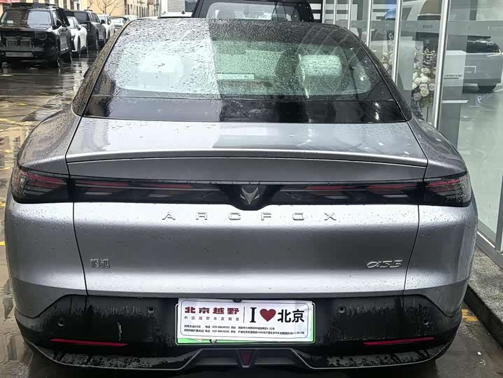 BAIC Arcfox Alpha S5, 2025 — фото 2 из 9