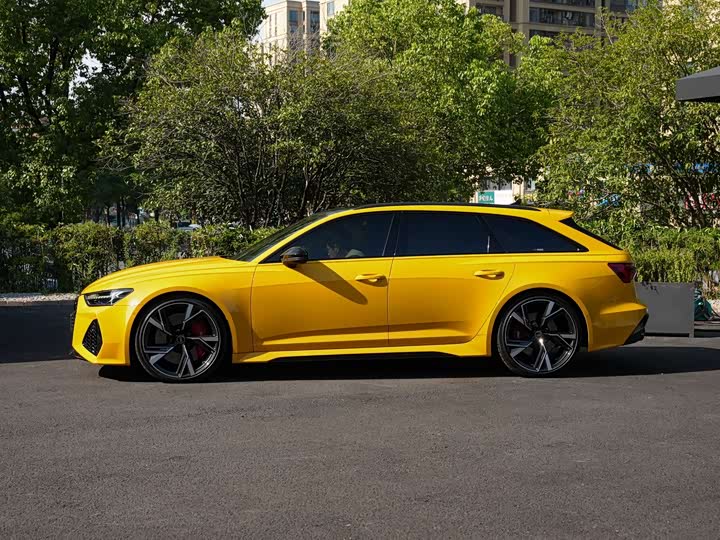 Audi RS 6, 2023 — фото 3 из 9