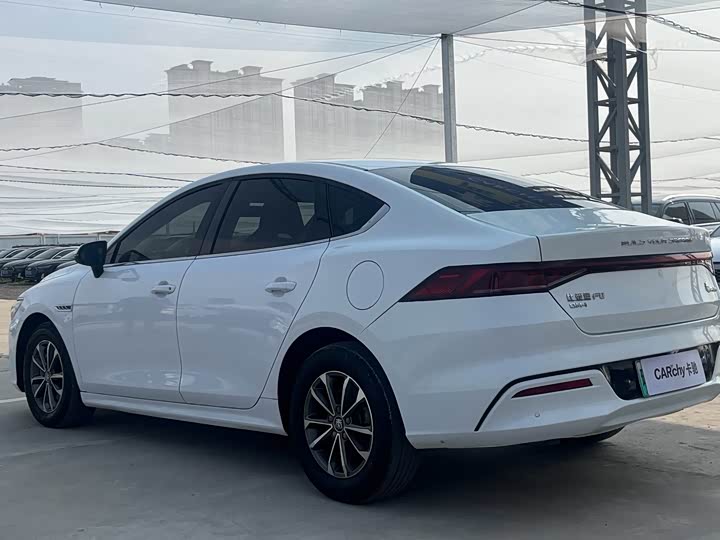 BYD Qin Plus, 2023 — фото 6 из 9