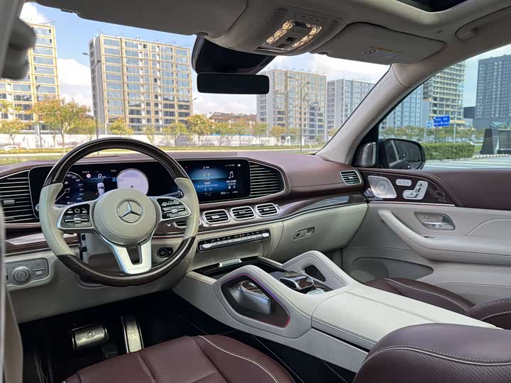 Mercedes-Benz Maybach GLS, 2021 — фото 9 из 12