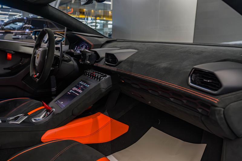 Lamborghini Huracán, 2023 — фото 7 из 11