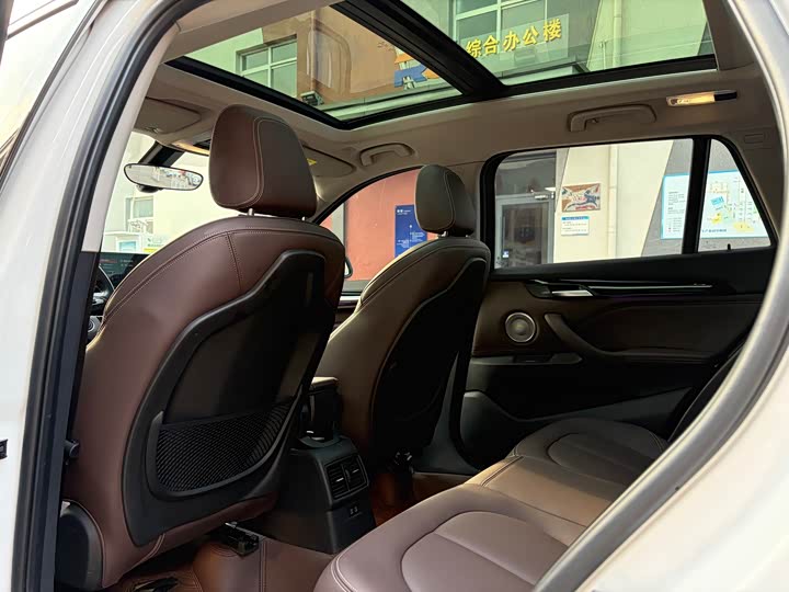 BMW X1, 2022 — фото 9 из 9