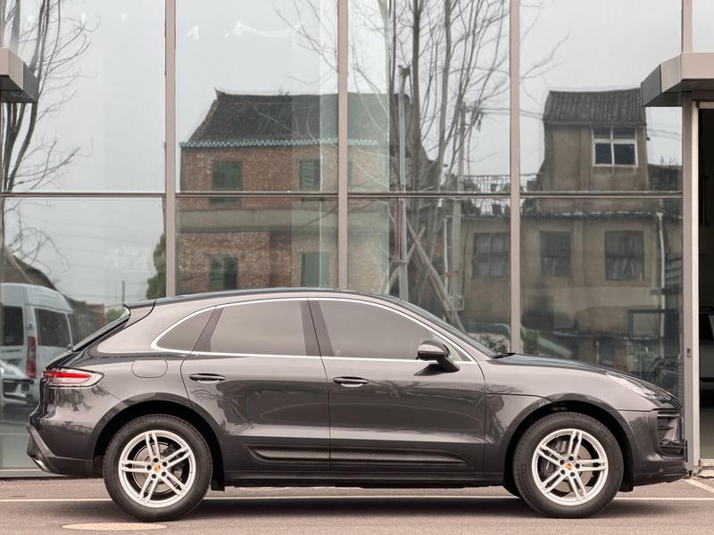 Porsche Macan, 2023 — фото 5 из 12