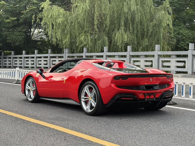 Ferrari 296, 2023 — фото 4 из 9