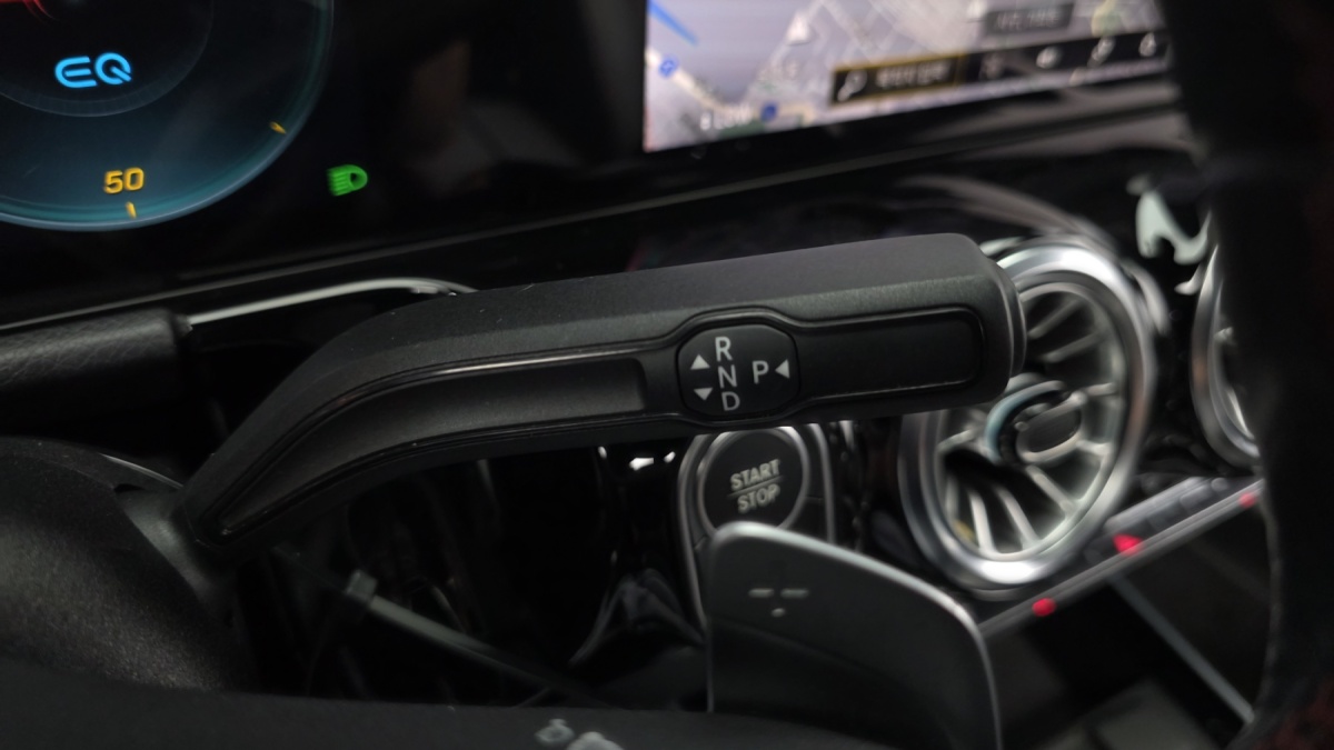 Mercedes-Benz EQA, 2022 — фото 8 из 12