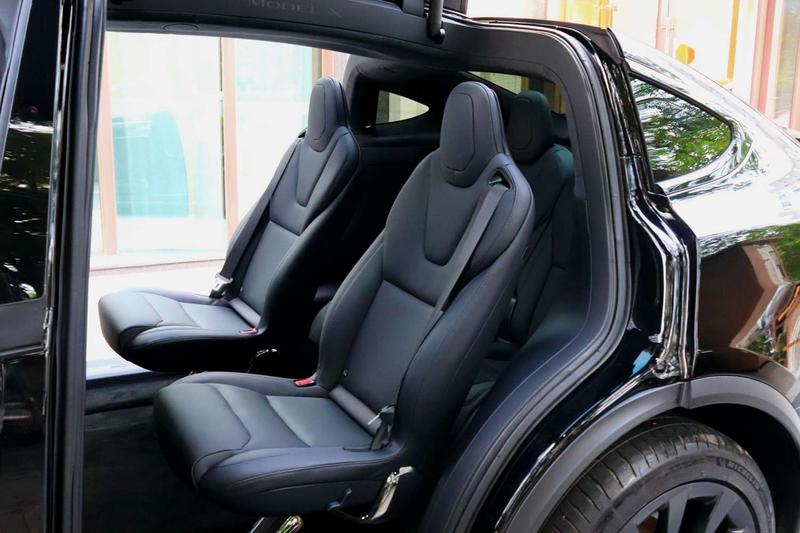 Tesla Model X, 2023 — фото 11 из 12