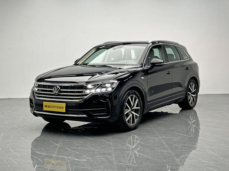 Volkswagen Touareg, 2022 — купить в Костроме под ключ