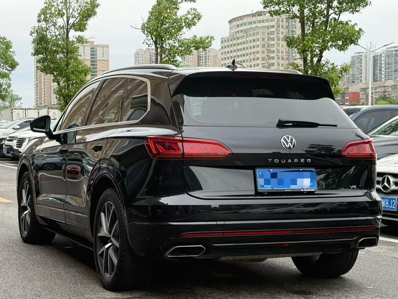 Volkswagen Touareg, 2023 — фото 4 из 9
