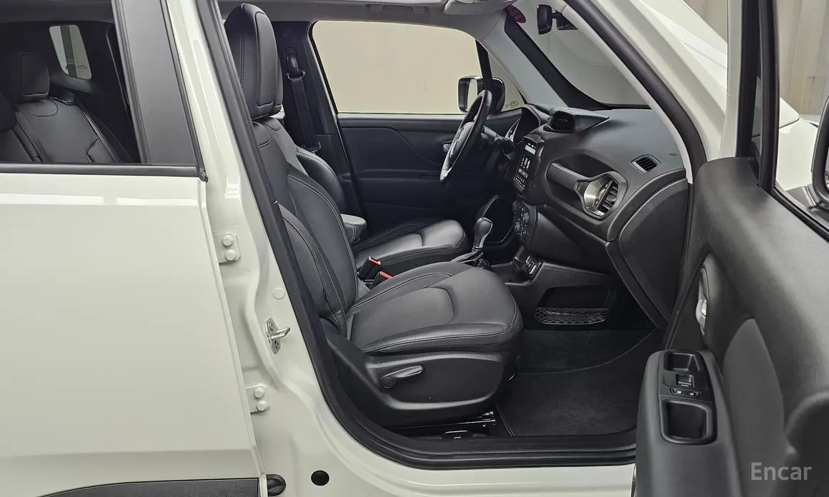 Jeep Renegade, 2023 — фото 11 из 12