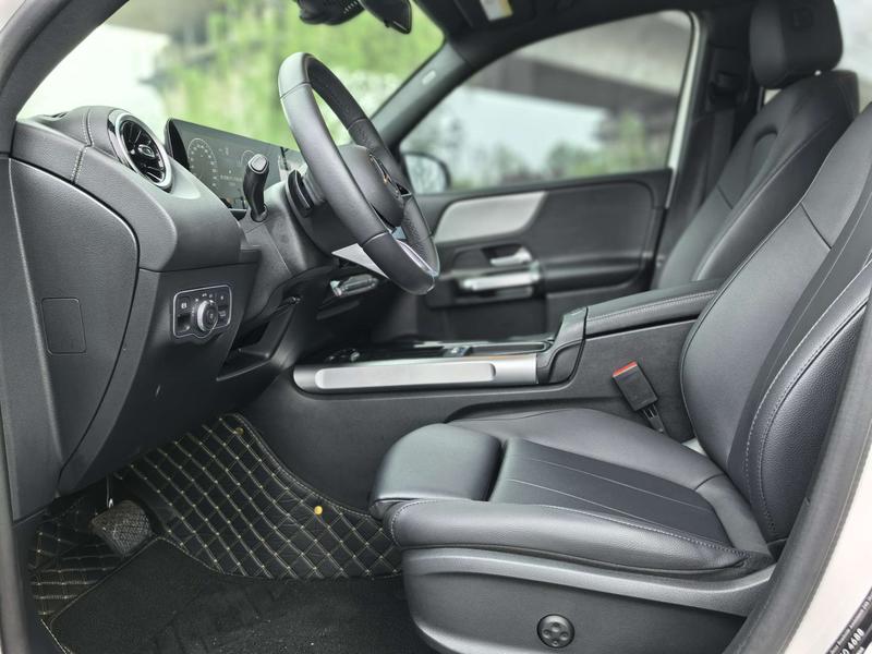 Mercedes-Benz GLB-Class, 2023 — фото 11 из 12
