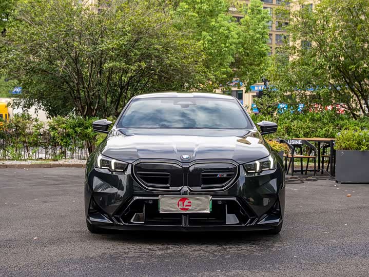 BMW M5 Hybrid, 2026 — фото 2 из 9